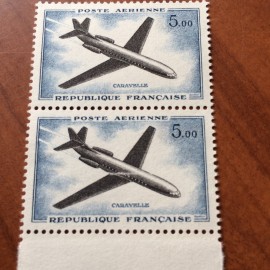 France PA Avion Num Yvert 40** MNH Variété caravelle coupé