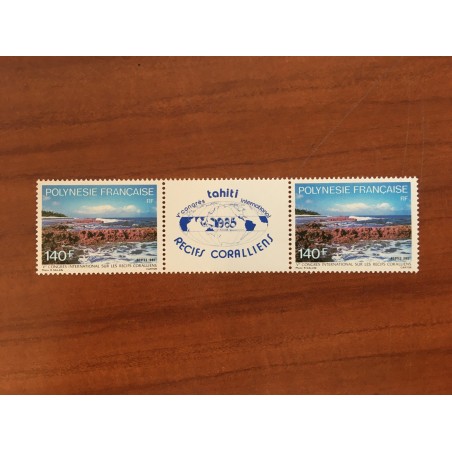 POLYNESIE PAIRE AVEC VIGNETTES NUM 236A ** MNH