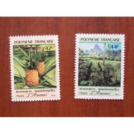 POLYNESIE NUM 374-375 ** MNH Ananas ANNEE 1991